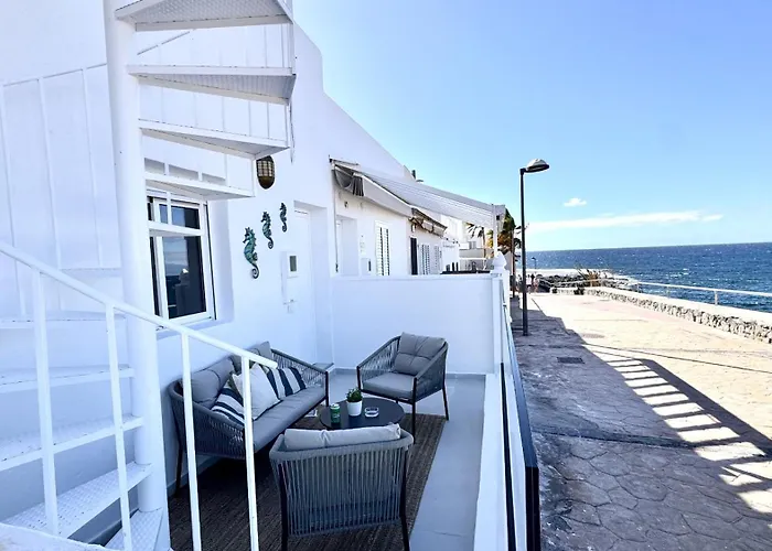 Будинок відпочинку Paraiso Costero Bahia La Caleta By Deihu Experiences *